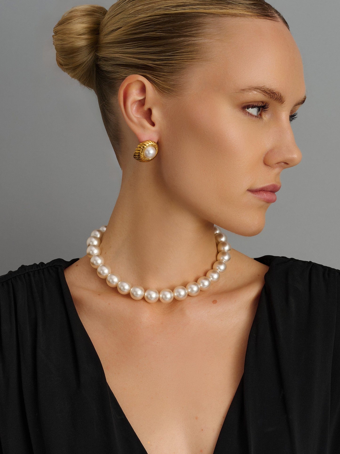 Chunky Pearl Choker