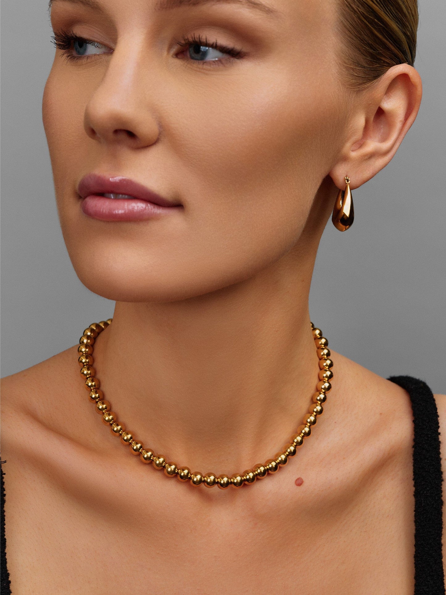 Gold Glow Beaded Choker