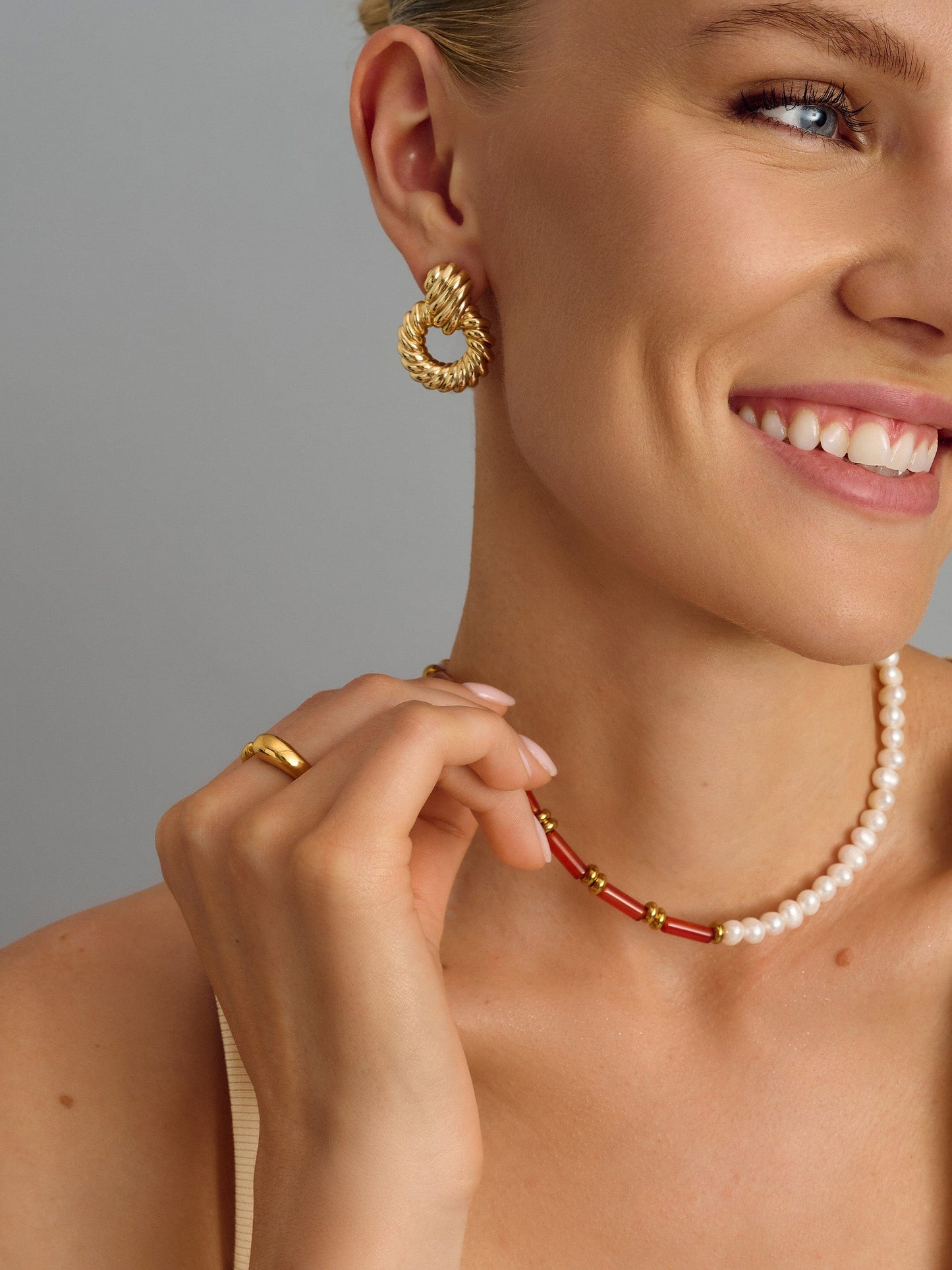 Pearl Choker with Red Agate