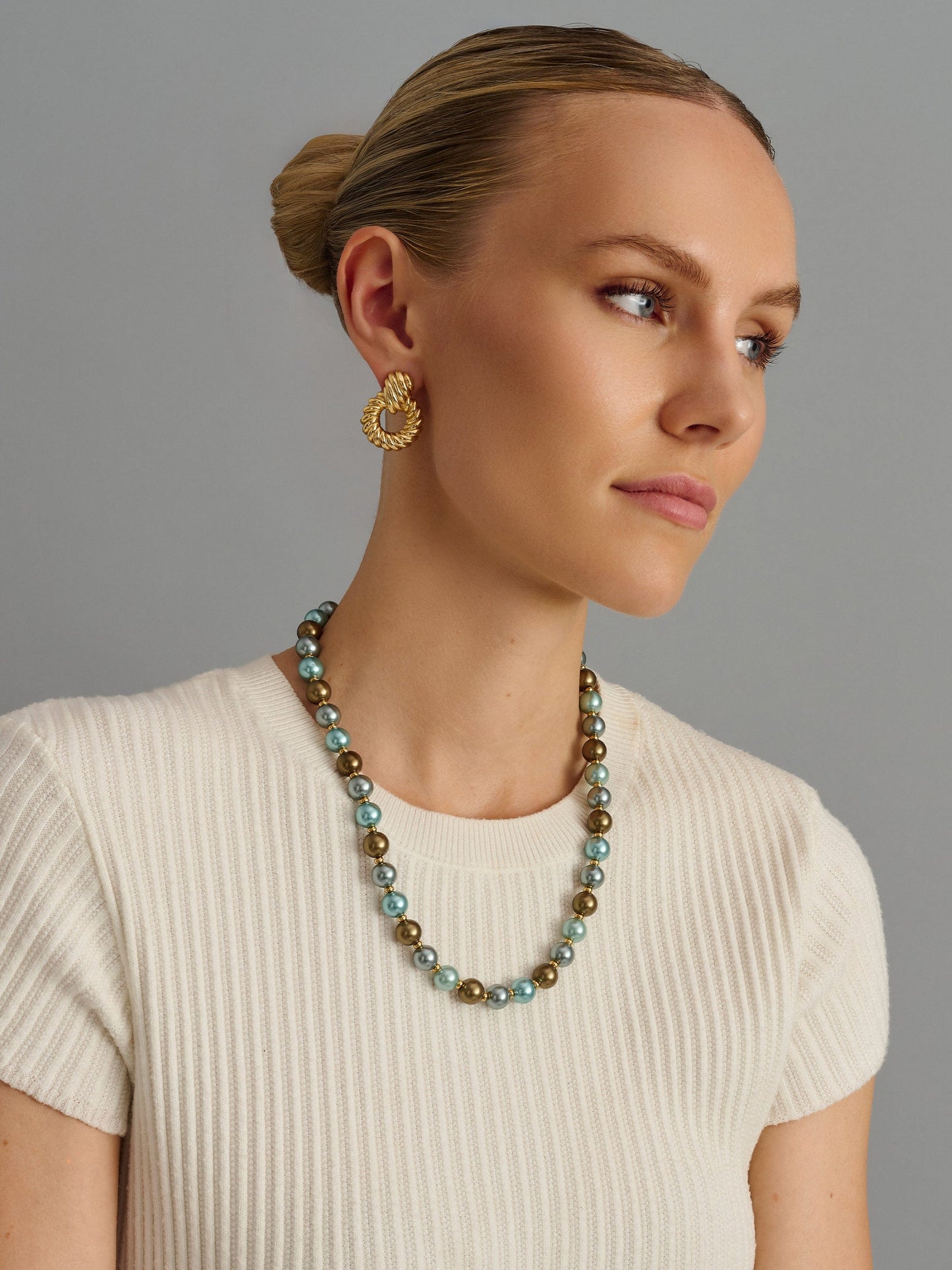 10mm Pastel Metallic Pearl Necklace with Gold
