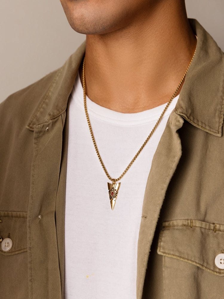 NIALAYA X JOHNNY EDLIND: Gold Arrowhead Necklace with Red Stone