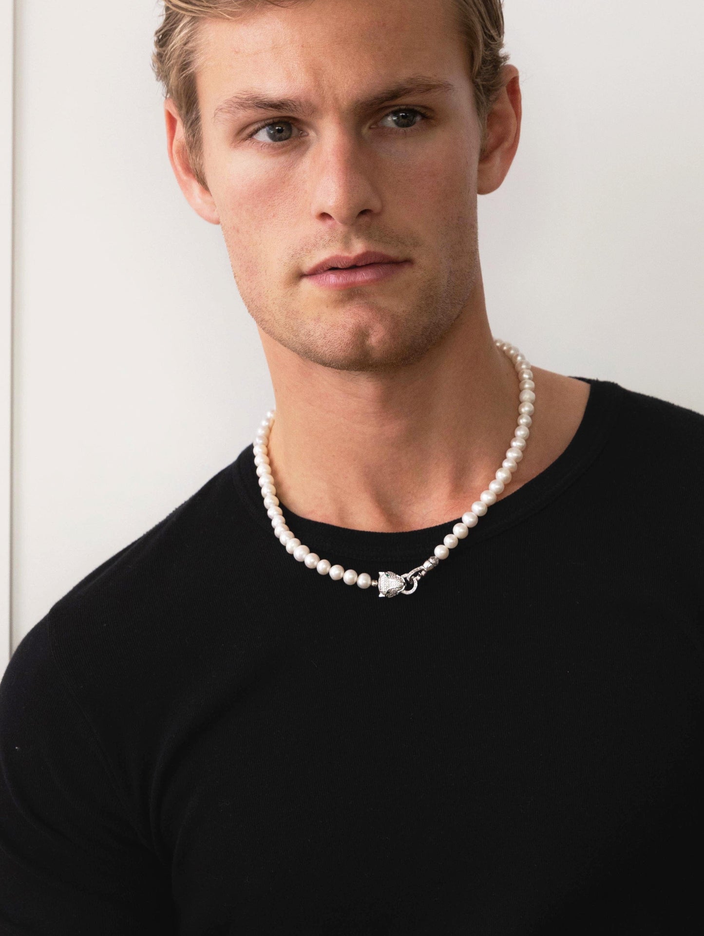 White Pearl Necklace with Silver Panther Head Lock