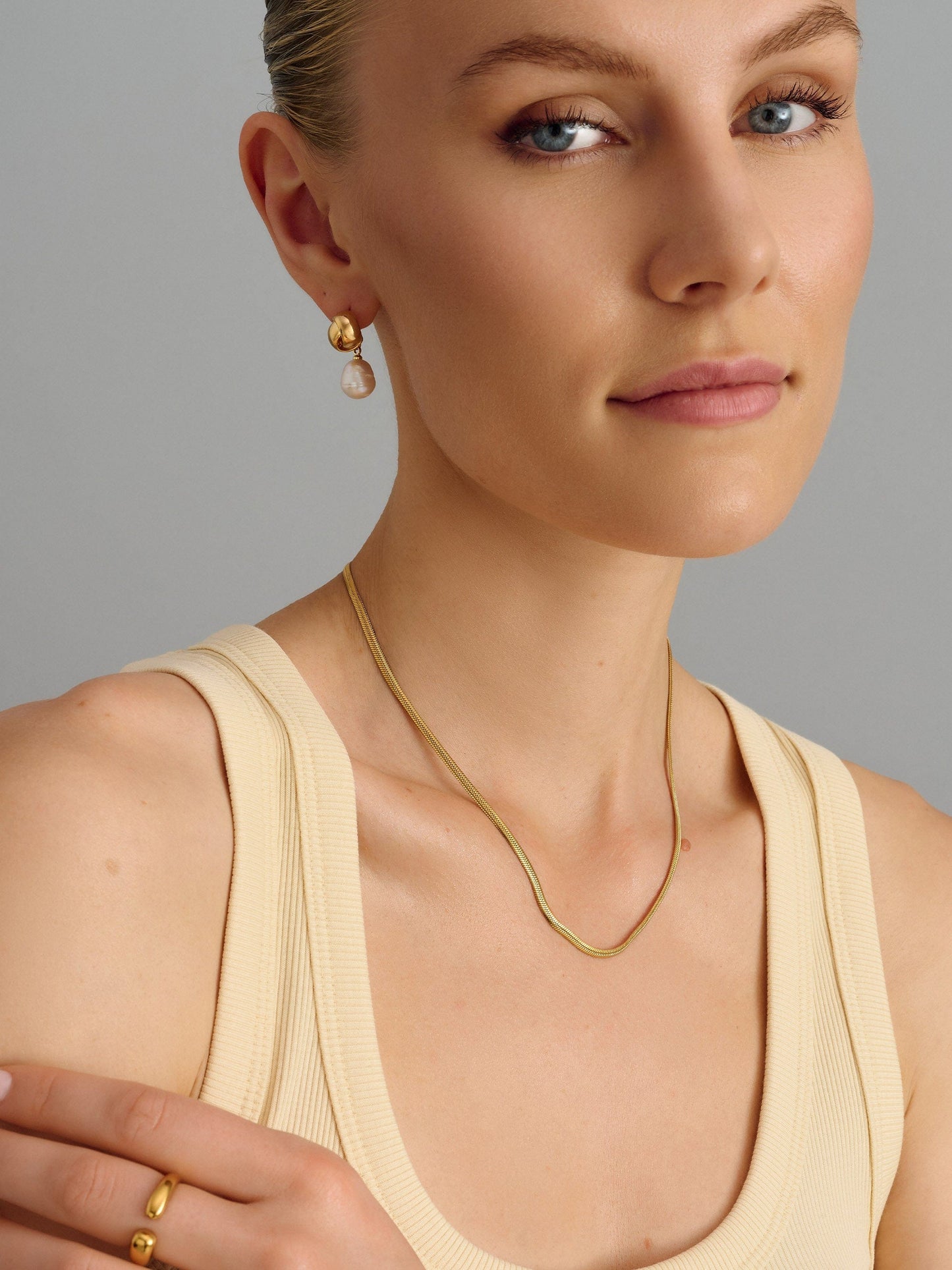 Snake Chain Necklace in Gold